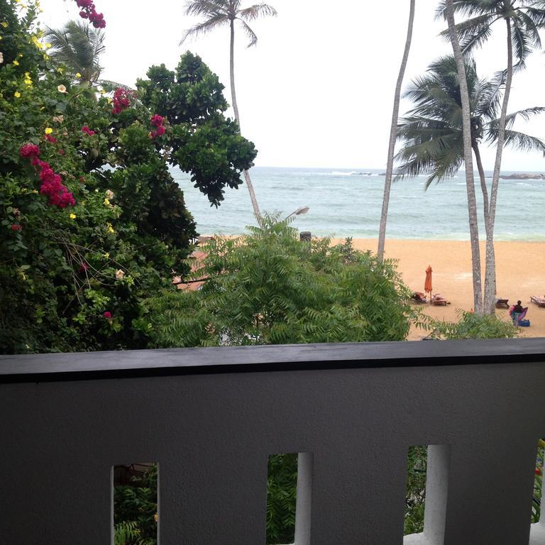 Unawatuna Beach Bungalow - Exterior photo